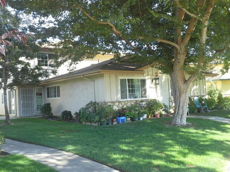 438 W Alamos Ave #4, Clovis, CA 93612 photo 1