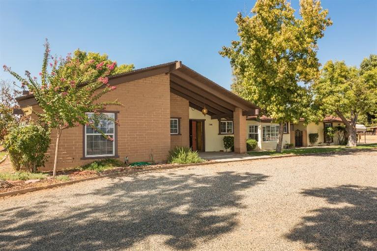 5335 N Mccall Ave, Clovis, CA 93619 photo 1