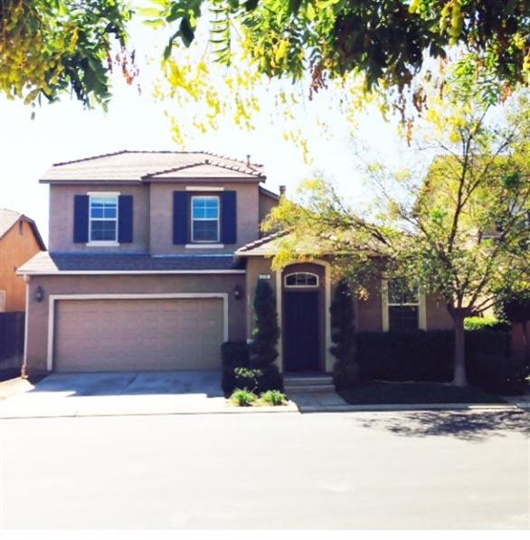 618 W Milano Ln, Clovis, CA 93619 photo 1