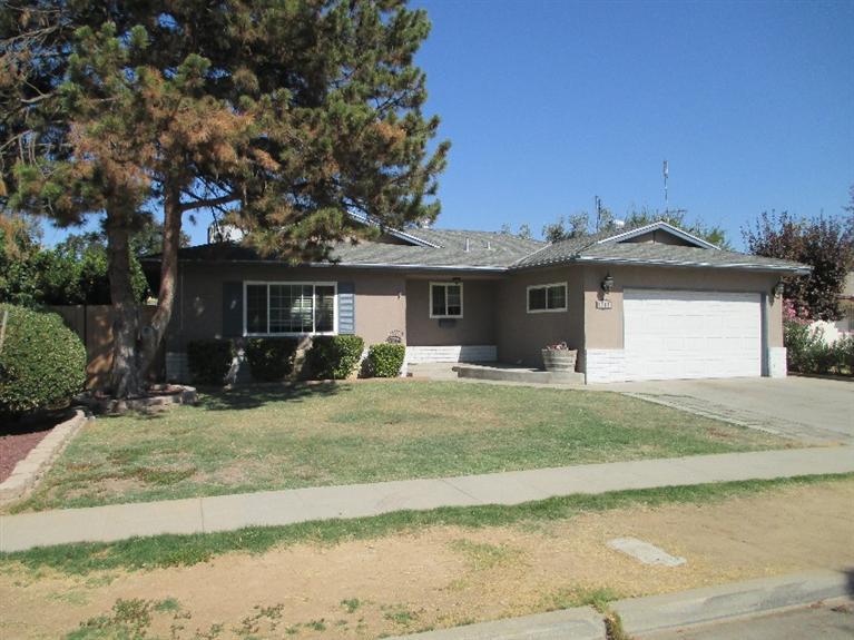 1548 E Warner Ave, Fresno, CA 93710 photo 1