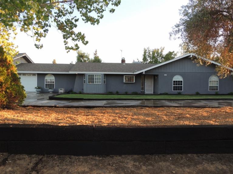 8237 E Paul Ave, Clovis, CA 93619 photo 1