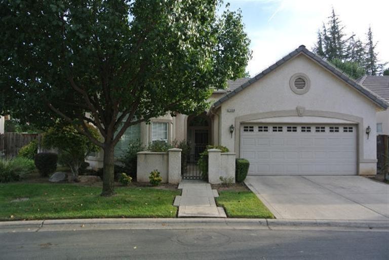 2380 Dawson Cove Ln, Clovis, CA 93611 photo 1