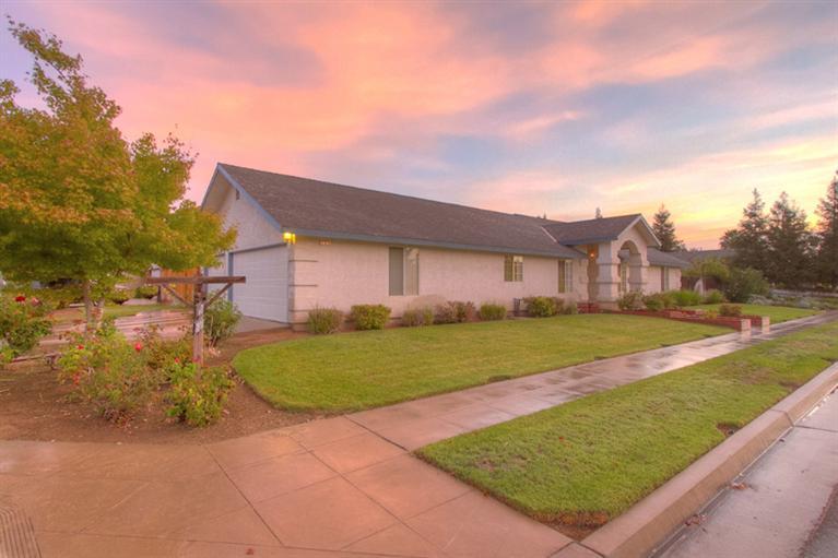 283 Caesar Ave, Clovis, CA 93612 photo 1