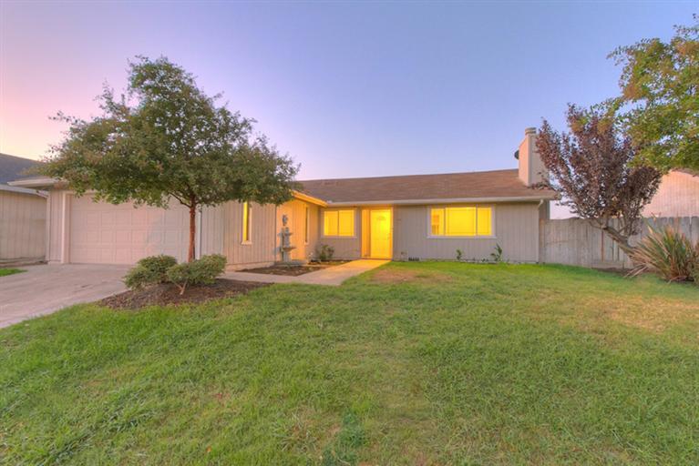 1408 Wessmith Way, Madera, CA 93638 photo 1