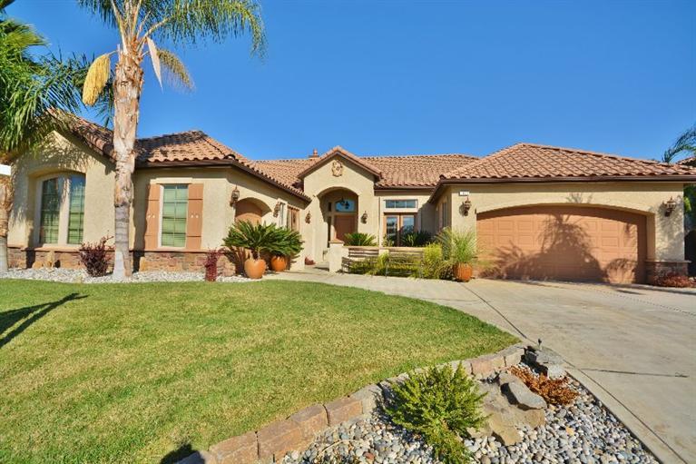 1427 Bedford Ave, Clovis, CA 93611 photo 1