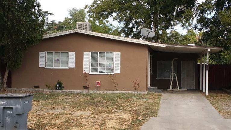 2005 E Hampton Way, Fresno, CA 93726 photo 1