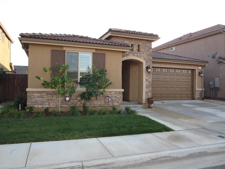 3472 Hampton Way, Clovis, CA 93619 photo 1