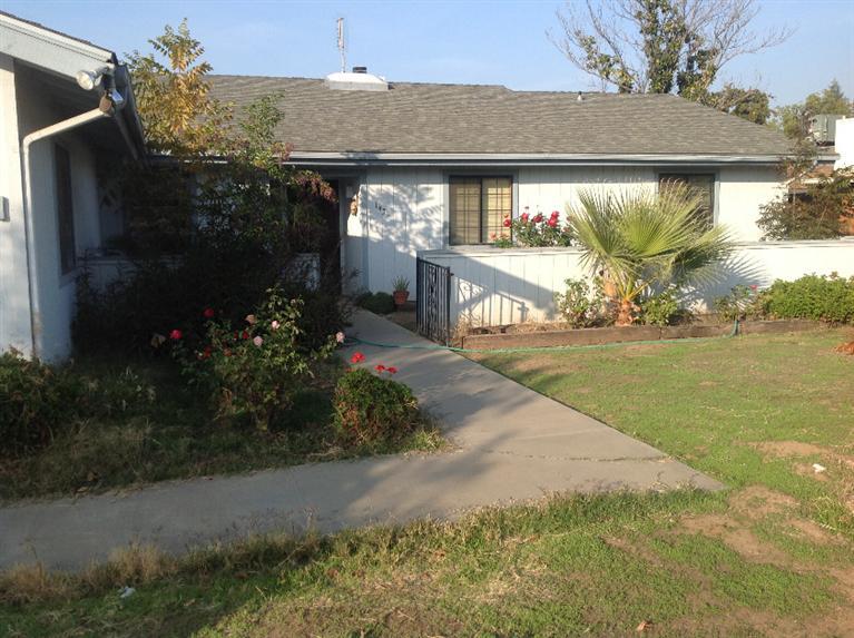 1451 E Bolinger Way, Dinuba, CA 93618 photo 1