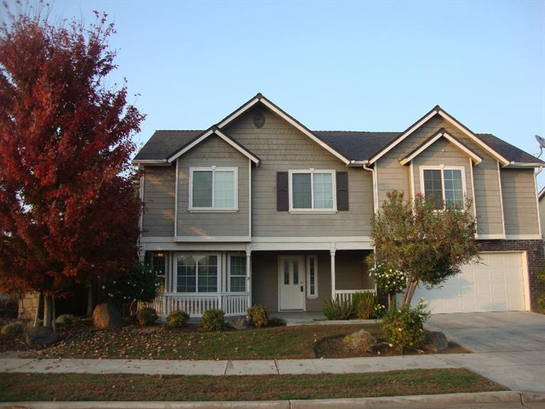 142 E Shoemake Ave, Reedley, CA 93654 photo 1