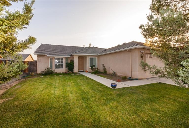 1931 Catherine Ave, Sanger, CA 93657 photo 1