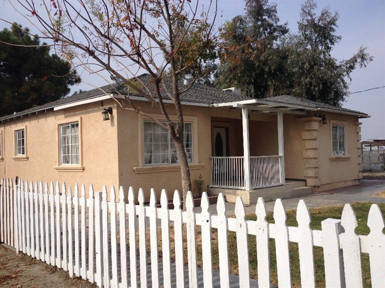 17948 18th Ave, Lemoore, CA 93245 photo 1