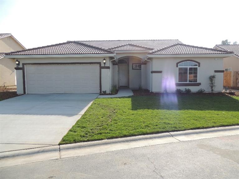 1186 Paradise, Lemoore, CA 93245 photo 1