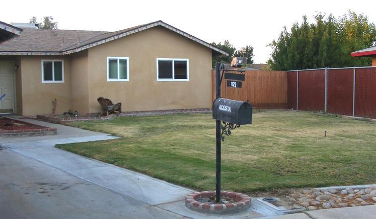 872 Simone Way, Sanger, CA 93657 photo 1