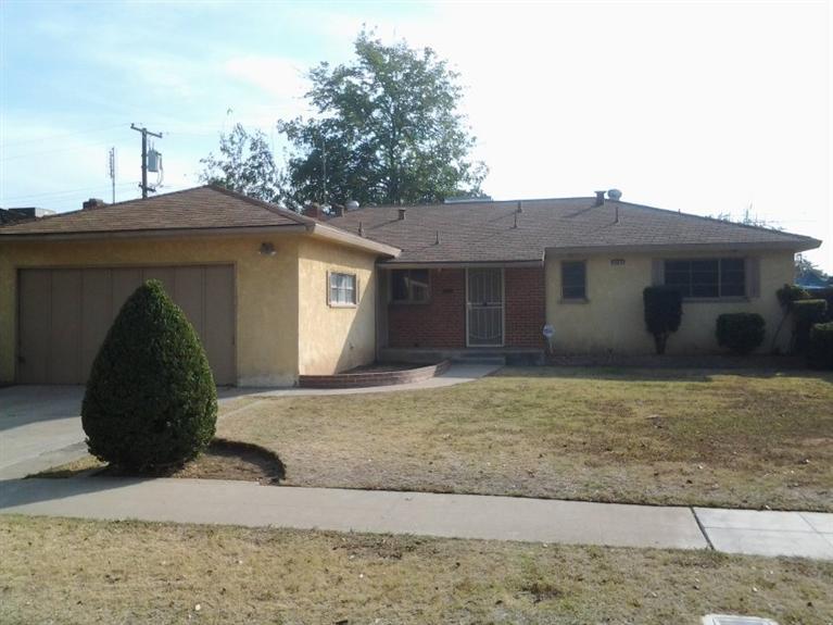 3790 E Hampton Way, Fresno, CA 93726 photo 1