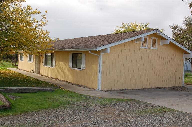 17174 Anaconda Rd, Madera, CA 93636 photo 1