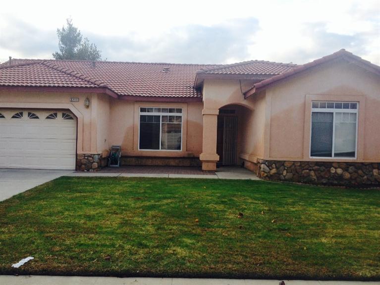 3711 Bryan St, Selma, CA 93662 photo 1