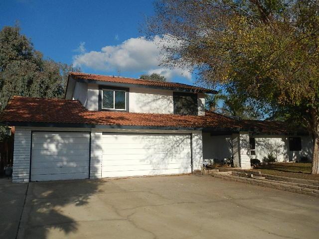 441 W Paul Ave, Clovis, CA 93612 photo 1