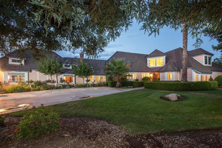8706 E Los Altos Ave, Clovis, CA 93619 photo 1