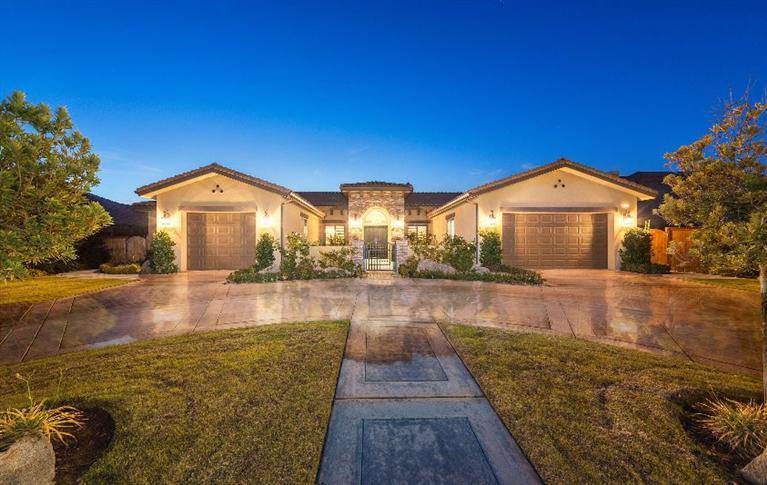 1774 N Dewolf Ave, Clovis, CA 93619 photo 1
