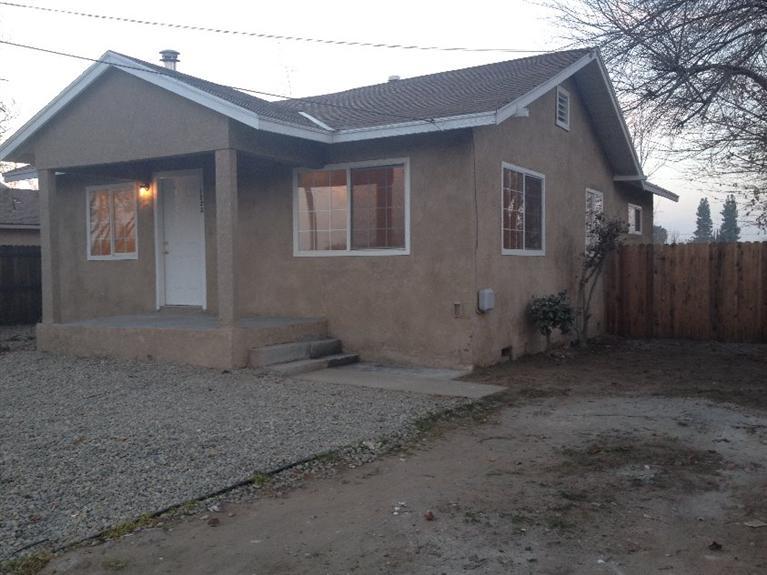 1225 E Yosemite Ave, Madera, CA 93638 photo 1
