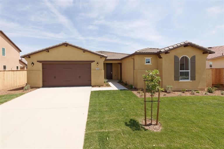 1197 Maine Ave, Clovis, CA 93619 photo 1