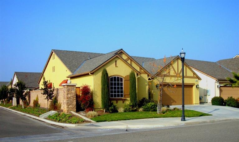 4015 Richmond Ave, Clovis, CA 93619 photo 1