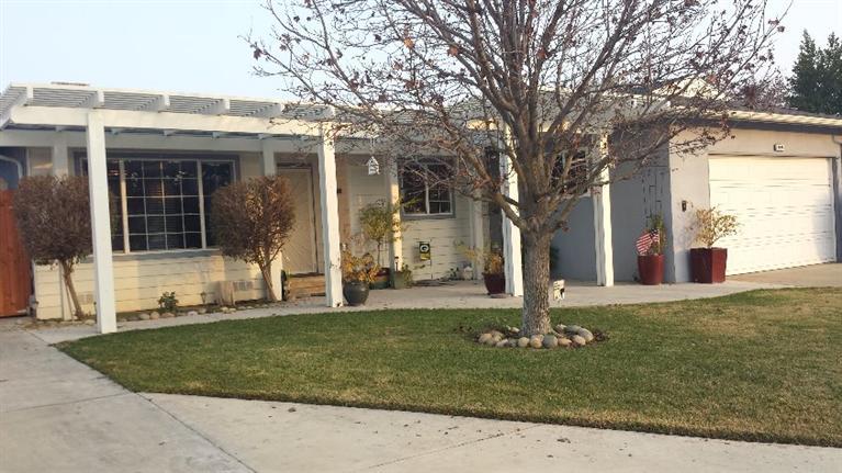 1645 Whittier Ave, Clovis, CA 93611 photo 1