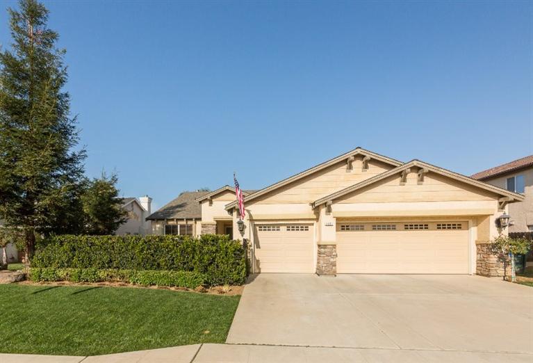 2851 Buckingham Ave, Clovis, CA 93611 photo 1