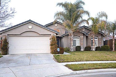15812 W Sunset Ave, Kerman, CA 93630 photo 1