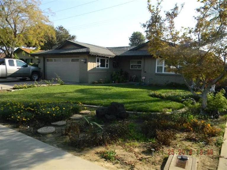 2223 Walton Ave, Sanger, CA 93657 photo 1