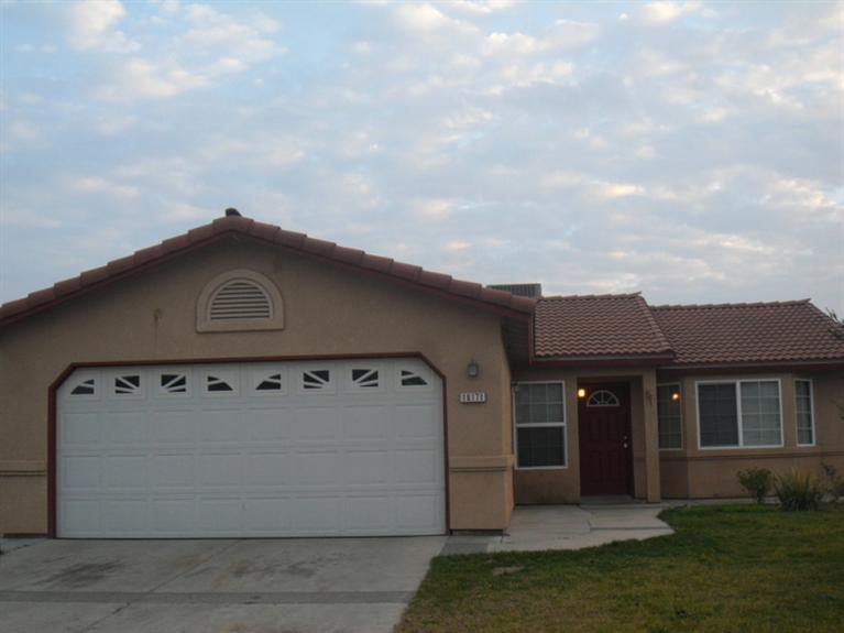 16171 W Botelho Ave, Kerman, CA 93630 photo 1