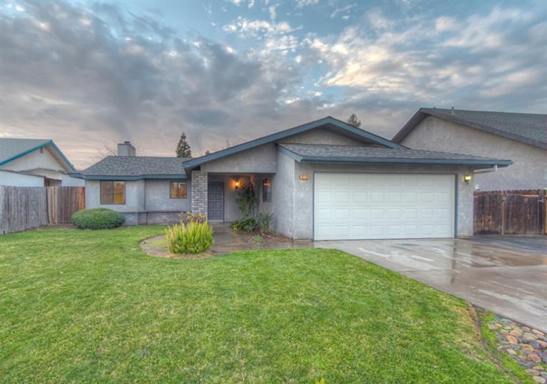 3216 Renn Ave, Clovis, CA 93611 photo 1