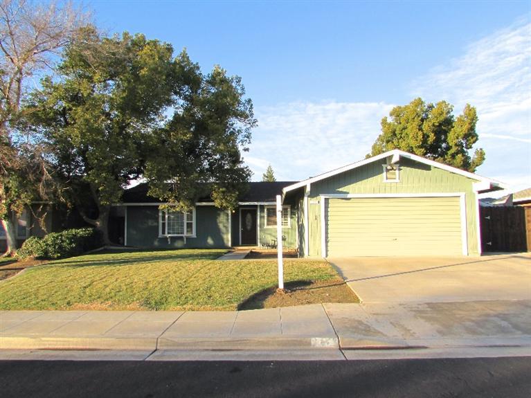 1723 Richert Ave, Clovis, CA 93611 photo 1