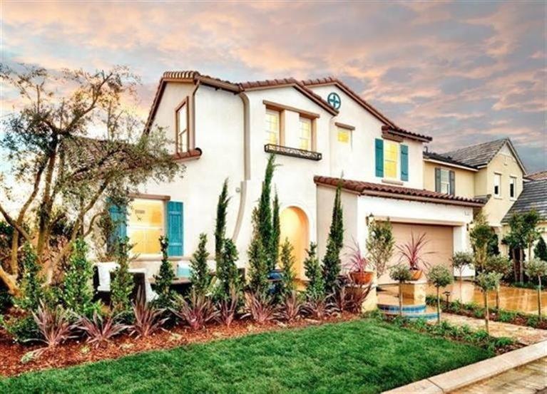 1723 N Todd Hedrick Ln, Clovis, CA 93619 photo 1