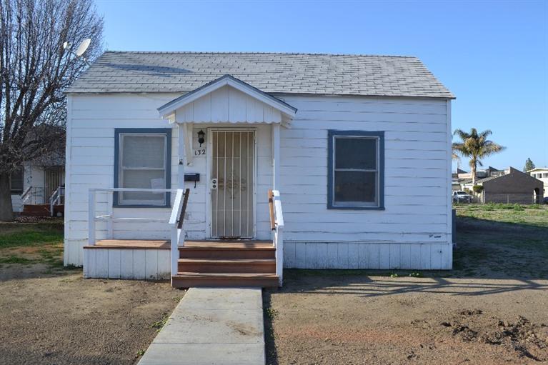 132 W Cedar Ave, Coalinga, CA 93210 photo 1