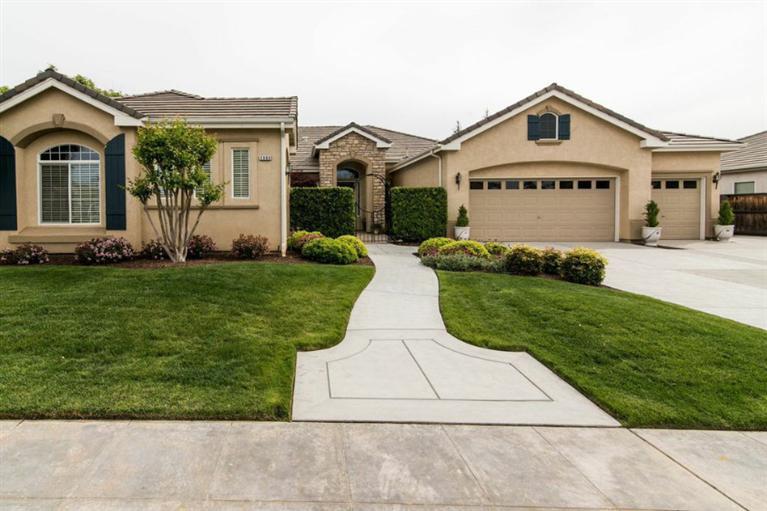 2880 Serena Ave, Clovis, CA 93619 photo 1