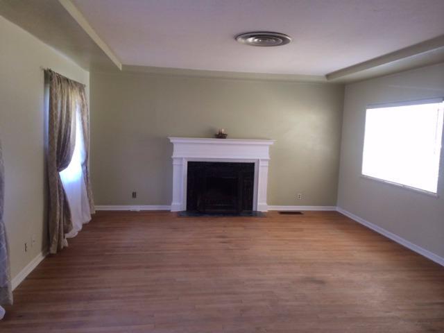 435 W Adams St, Coalinga, CA 93210 photo 1