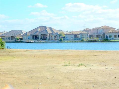 4649 N Waterside Dr, Clovis, CA 93619 photo 1