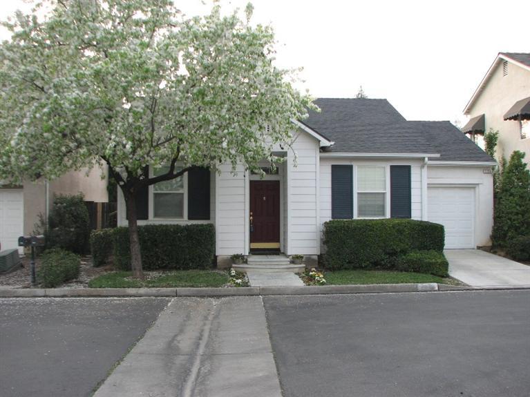 1764 N Avignon Ln, Clovis, CA 93619 photo 1