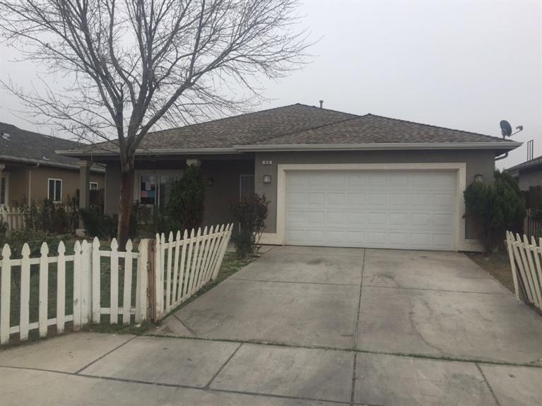 95 Wallace Ave, Madera, CA 93638 photo 1