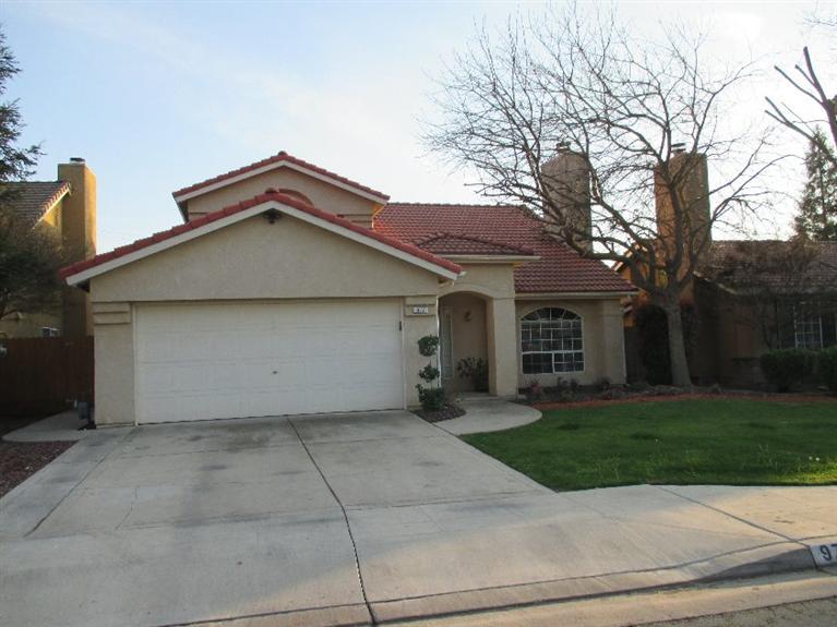 972 Fedora Ave, Clovis, CA 93612 photo 1