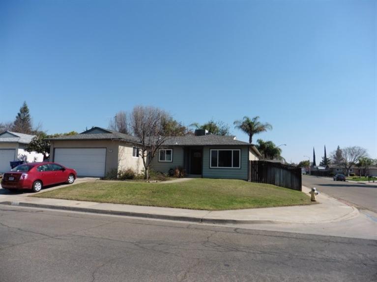 2293 Purdue Ave, Clovis, CA 93611 photo 1