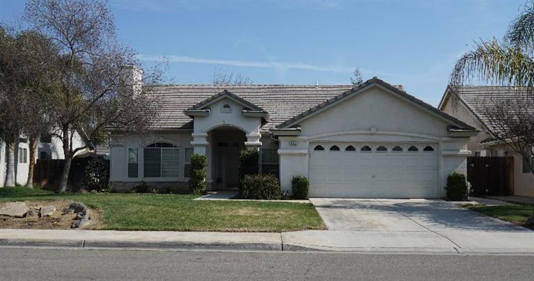 153 N Anderson Ave, Clovis, CA 93612 photo 1