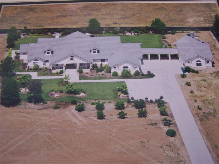 8060 E Bullard Ave, Clovis, CA 93619 photo 1