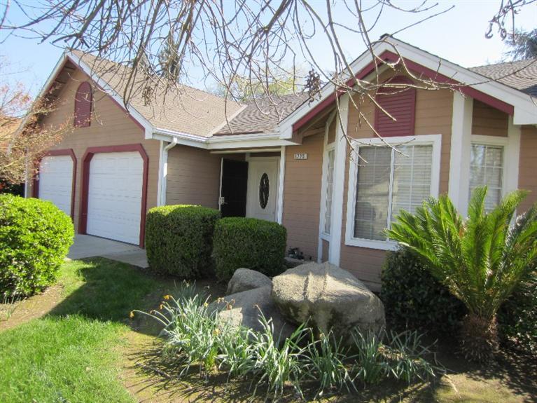 1775 E Fallbrook Ave, Fresno, CA 93720 photo 1