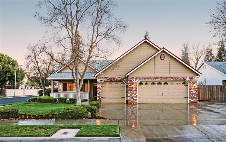 392 Athens Ave, Clovis, CA 93611 photo 1