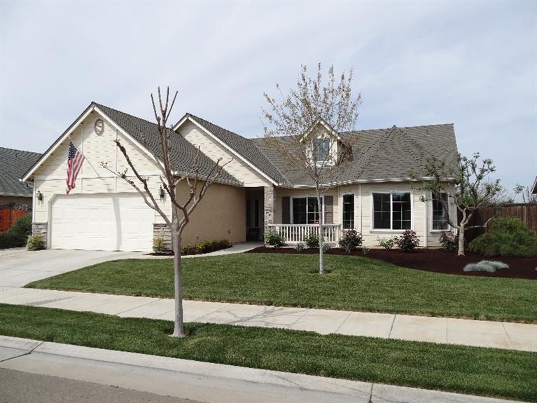 509 W Serena Ave, Clovis, CA 93619 photo 1