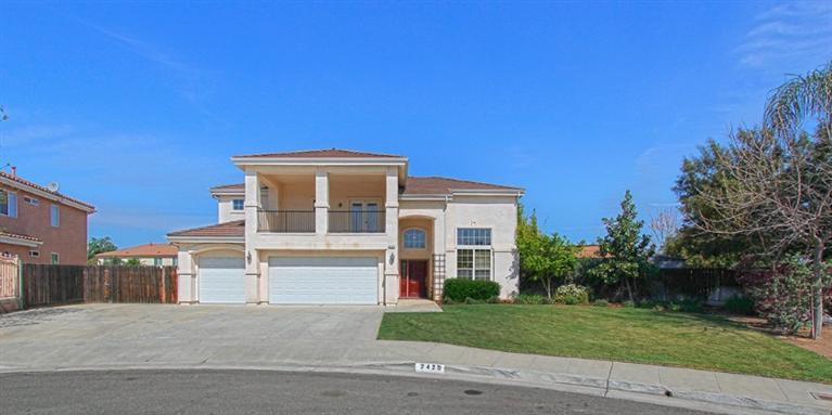 2425 Holly Ave, Clovis, CA 93611 photo 1