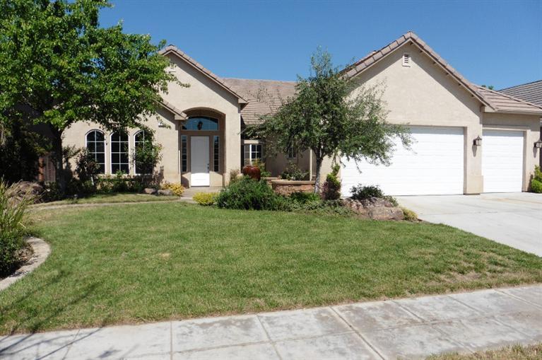 373 W Escalon Ave, Clovis, CA 93612 photo 1