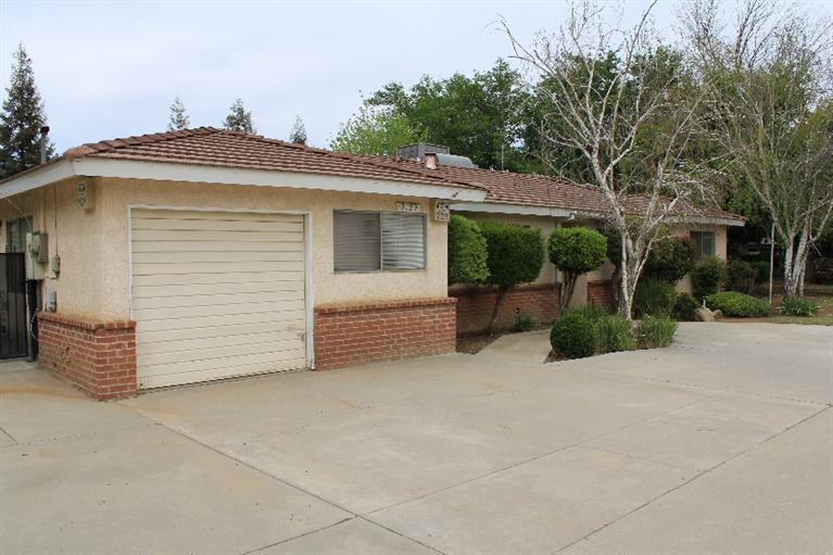 2129 Bullard Ave, Clovis, CA 93611 photo 1